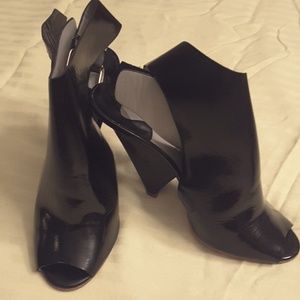 Black Patent Leather Chloe Sandals